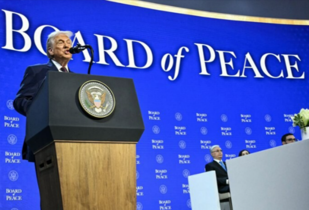 Trump a inaugurat „Consiliul Păcii”, un fel de ONU creat de un agent imobiliar