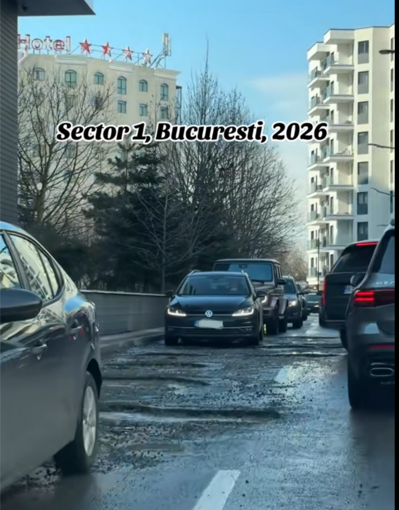 Iată și gropile din Sectorul 1. Lumea începe să creadă că, la noi, rețeta de asfalt e cea de clătite