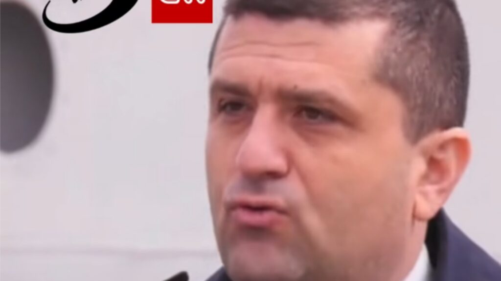 Miruță anunță că s-ar putea să trimitem militari în Strâmtoarea Ormuz. Deși ar fi mai util un instalator, dacă e înfundată