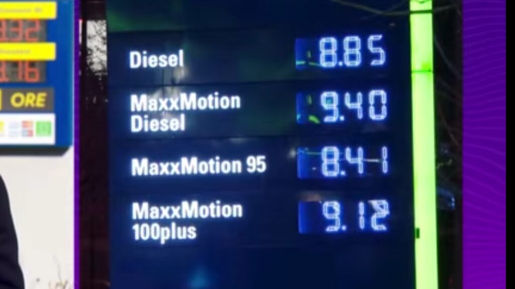 Noua teorie a conspirației pe internet: se scumpește benzina ca să se vândă mașinile electrice. Culmea e că nu se ieftinește curentul