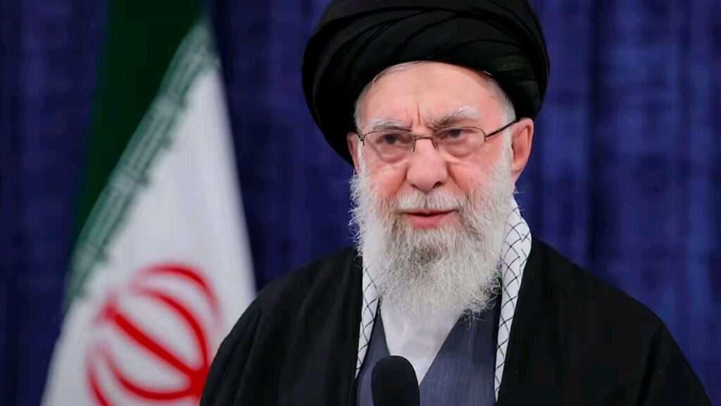 Ayatollahul Ali Khamenei ar fi fost ucis în timp ce „își îndeplinea îndatoririle” la birou. Tot un fel de burnout…