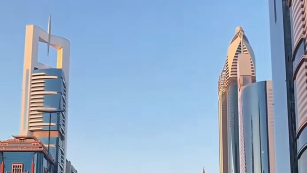 Concediu medical de relaxare a cardului: un angajat AEP, prins că își făcea medicalul pe Dubai