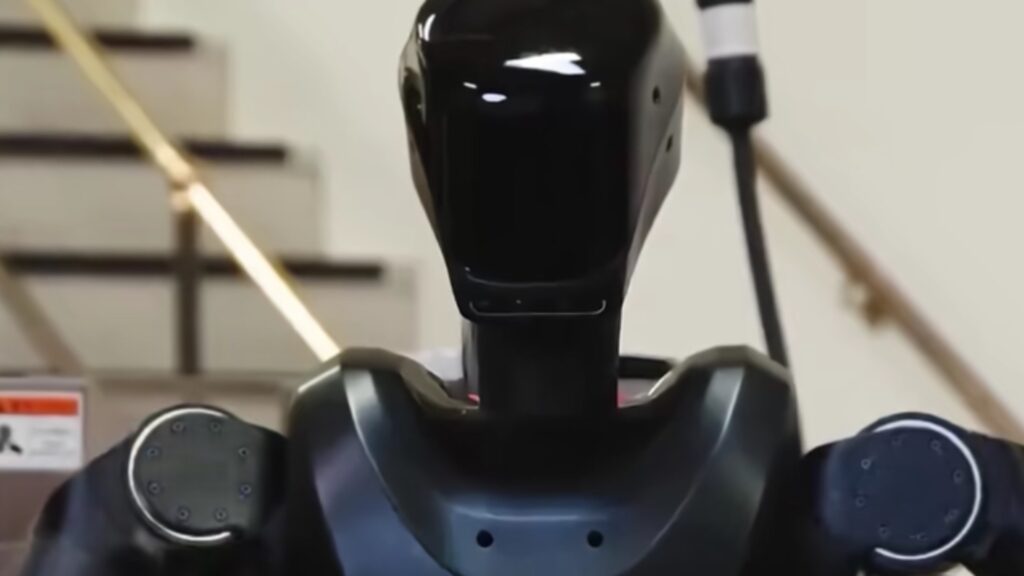 Ucraina se pregătește să trimită un robot umanoid pe front. În timpul ăsta, Rusia se pregătește să mai fure niște mașini de spălat de pe front