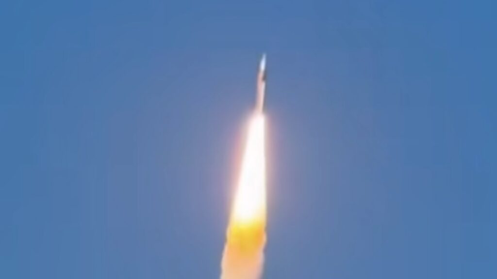 Artemis II a părăsit orbita Pământului la o zi de la lansare. Șuturile lui Alibec ar fi reușit mai repede
