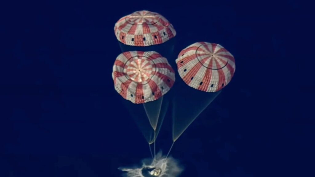 Capsula Orion a amerizat, dar savanții industriei calului acuză că e regie