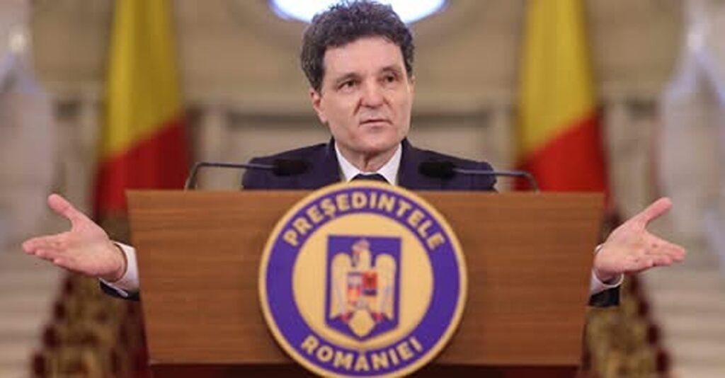 Relația lui Nicușor Dan cu respectarea Constituției