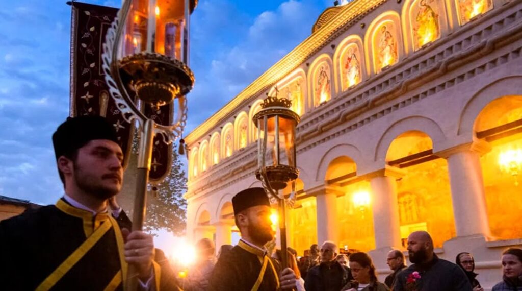 Încep ceremoniile dedicate hramului istoric al Catedralei Patriarhale; Sfânta Liturghie – oficiată, joi, de Patriarhul Daniel