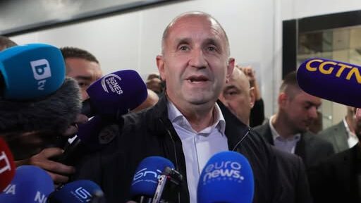 Fostul președinte Rumen Radev a câștigat alegerile legislative în Bulgaria