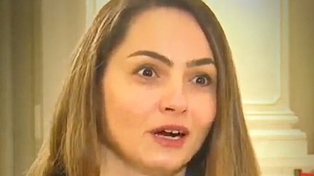 Anamaria Gavrilă a început să îl susțină pe Nicușor Dan după ce a auzit că are doctorat luat la Sorbona („sora bonei”, în limba bătrână)