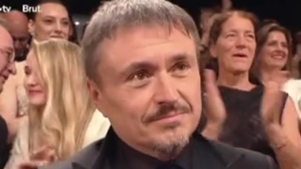 Autoritățile române se înghesuie să îl felicite pe Cristian Mungiu pentru al doilea Palme d’Or câștigat, dar nimeni nu a stat la coadă să ajute filmul românesc