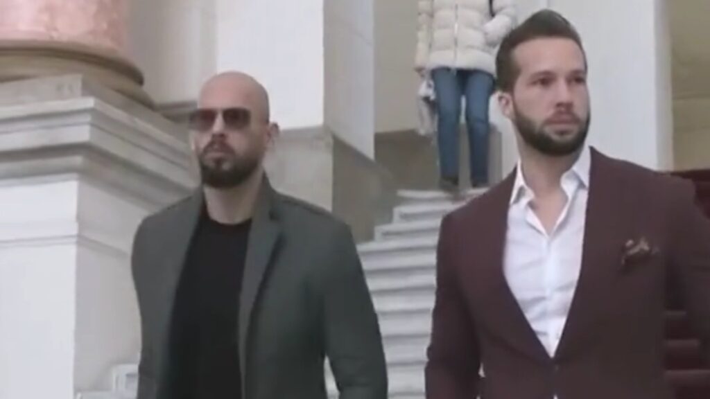 Frații Tate vor să se mute la Cluj, unde ar putea să ofere studentelor locuri de muncă „decente” de acasă (nu trebuie să se ridice din pat!!!)