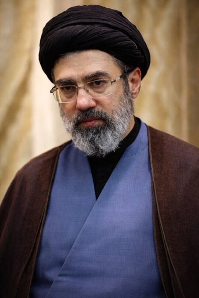 Iranul transmite că e puțin probabilă reluarea războiului cu SUA. Se mai bombardează, se mai detonează câte ceva – dar în niciun caz nu e război