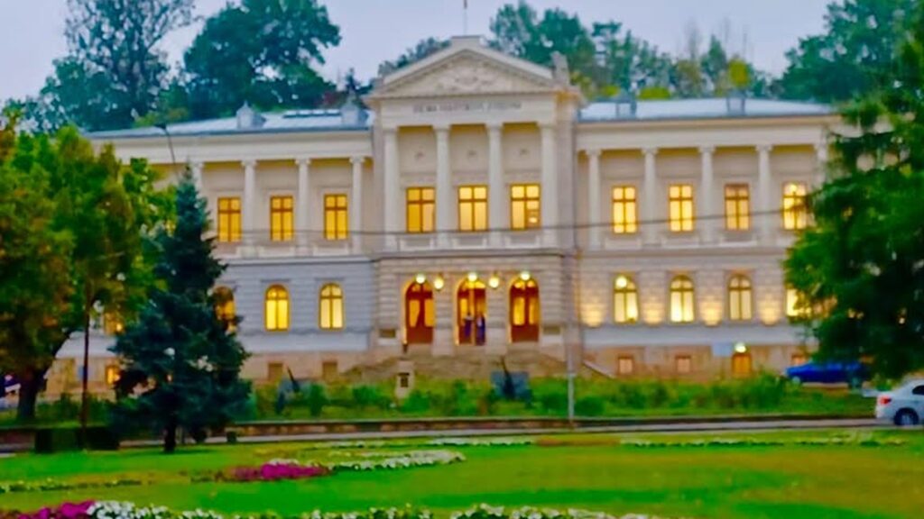 Casa Albă anulează propria regulă impusă recent privind cererile de rezidență permanentă
