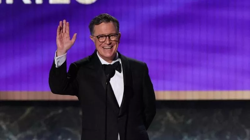America anulează dreptul la satiră. După 11 ani, CBS închide „Late Show”: Colbert, vocea ironică care l-a înfuriat pe Trump, a fost dat afară