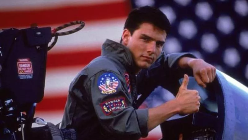 Avionul de vânătoare F-14, folosit de Tom Cruise în „Top Gun”, este din nou în aer