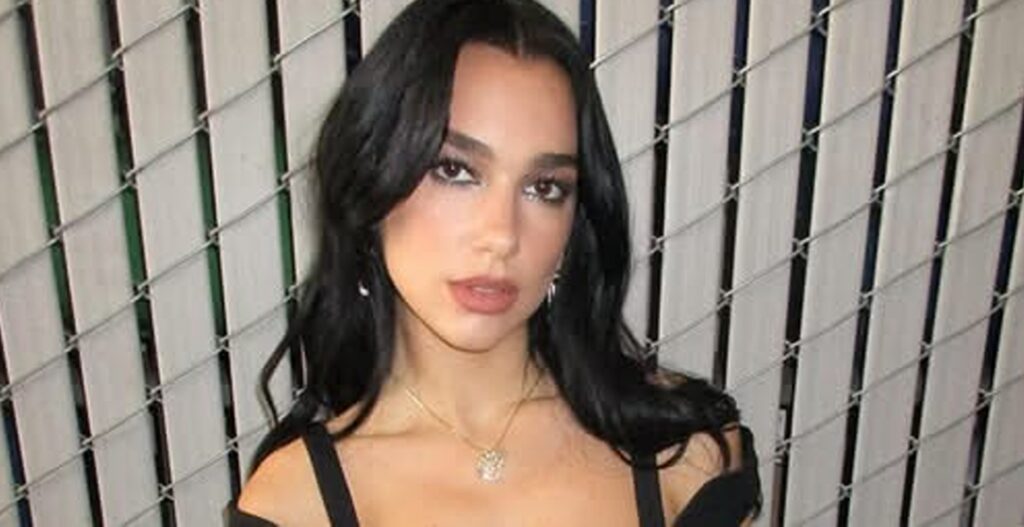 Dua Lipa cheamă în instanță Samsung și cere despăgubiri de cel puțin 15 milioane de dolari, după ce imaginea artistei a fost folosită fără acord