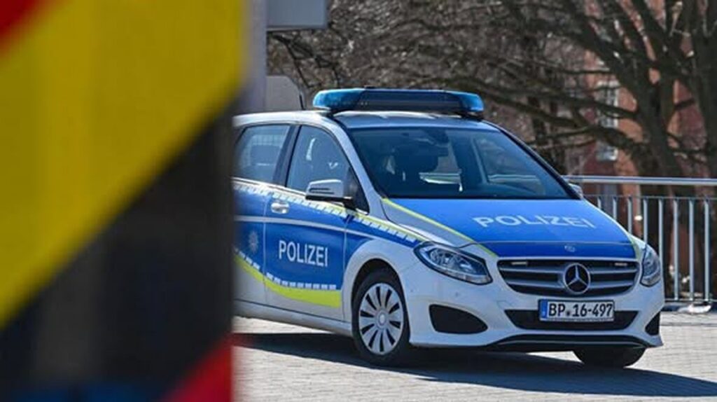 Poliția germană a reținut șoferul care a intrat cu un autoturism în mulțime în Leipzig