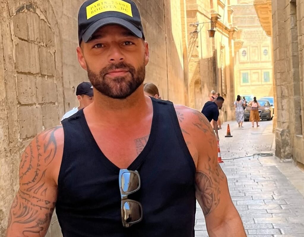 Ricky Martin la 54 de ani. Din cauza lui ne tot cresc ăștia vârsta de pensionare