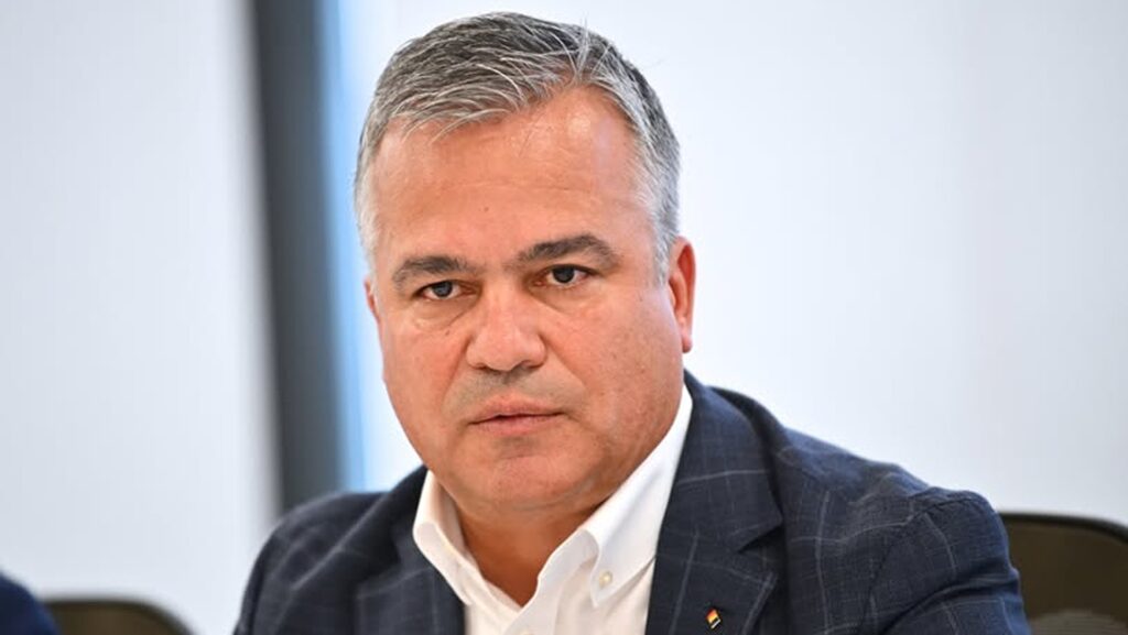 Adrian Veștea spune că e deschis să discute cu partidele prooccidentale: Îmi doresc un Guvern politic