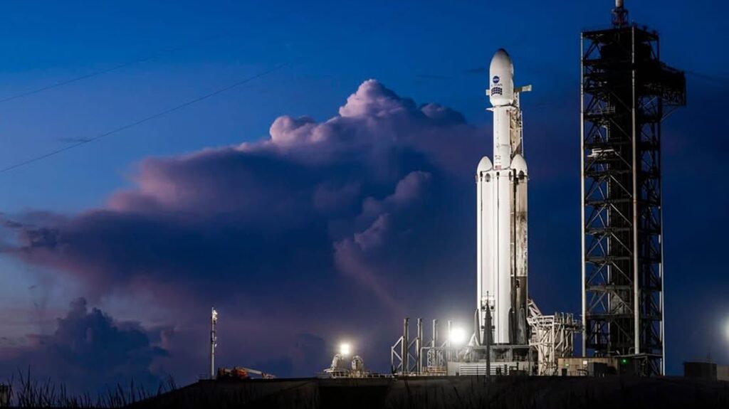 Probleme pentru SpaceX și NASA. Au amânat lansarea unui nou echipaj spre ISS din cauza unei scurgeri de oxidant în sistemul de propulsie