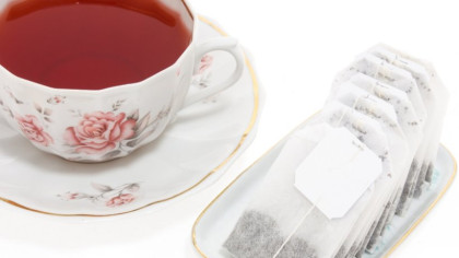 Ce se ascunde în plicurile de ceai: Descoperirile surprinzătoare ale oamenilor de știință