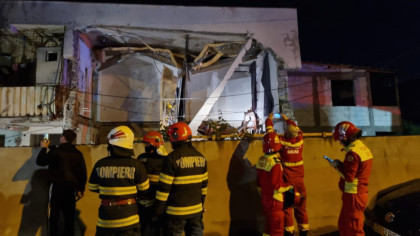 Explozie puternică într-un bloc din Craiova. A fost activat Planul Roșu de Intervenție